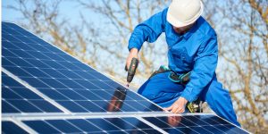 Installation Maintenance Panneaux Solaires Photovoltaïques à Les Genettes
